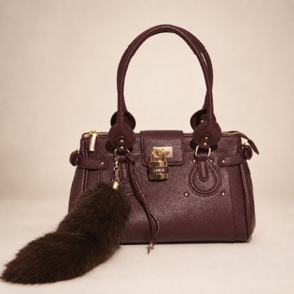 BOLSA SHOULDER COM ENFEITE CADEADO